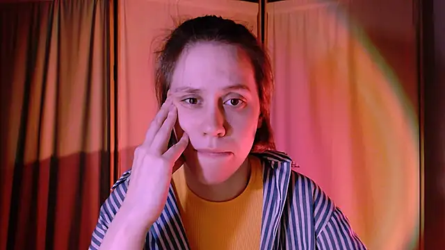 Snapshot of Malinax chatting on 03/20/25, 10:51 Malinax online show from 03/20/25, 10:51