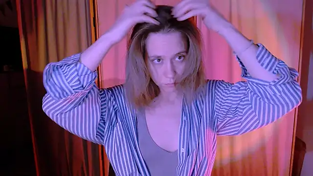 Snapshot of Malinax chatting on 09/23/25, 10:35 Malinax online show from 09/23/25, 10:35