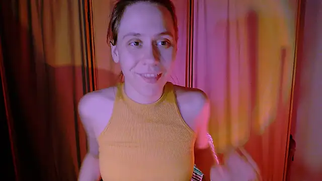 Snapshot of Malinax chatting on 10/03/25, 10:29 Malinax online show from 10/03/25, 10:29