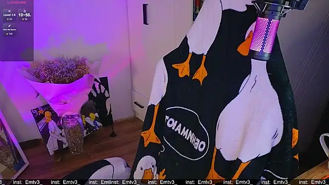 Emili1- online show from 11/15/25, 05:20