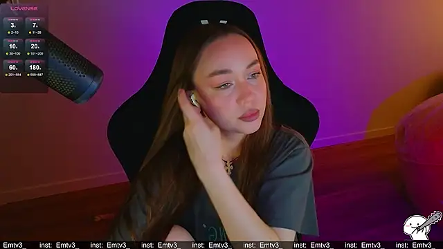 Emili1- online show from 03/29/26, 08:25