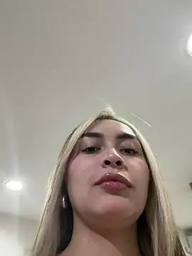 Snapshot of emma_oxford chatting on 02/28/26, 02:45 emma oxford online show from 02/28/26, 02:45