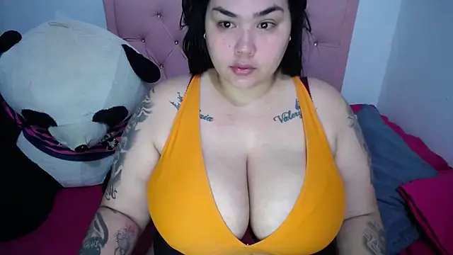 Snapshot of Fernanda_Big_Boobs chatting on 06/11/26, 12:25 Fernanda Big Boobs online show from 06/11/26, 12:25