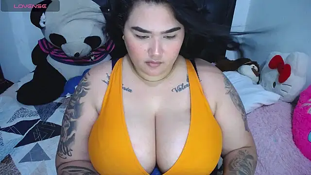 Snapshot of Fernanda_Big_Boobs chatting on 07/23/26, 09:35 Fernanda Big Boobs online show from 07/23/26, 09:35