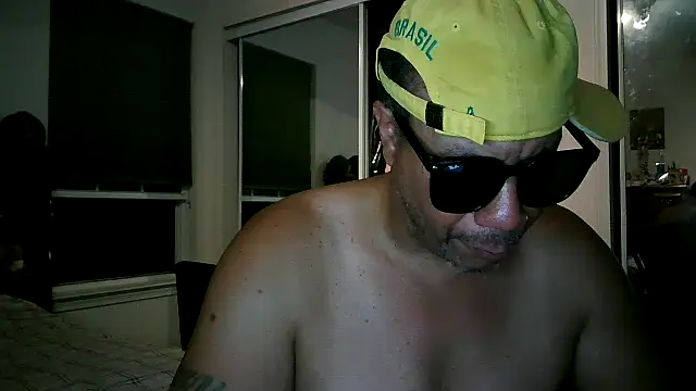 Snapshot of pimpdaddy4ever chatting on 06/11/26, 05:05 pimpdaddy4ever online show from 06/11/26, 05:05