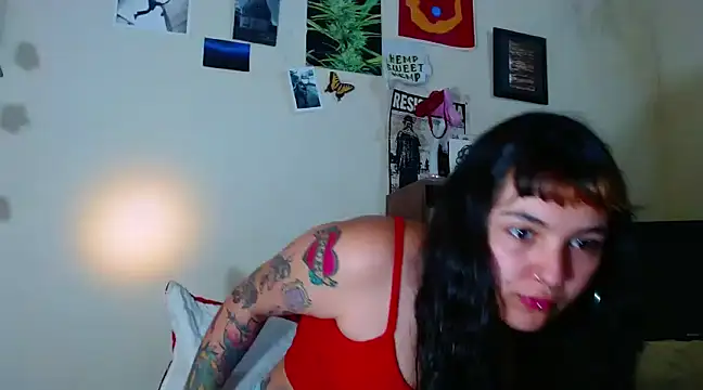 Snapshot of sweetiee_mary chatting on 02/24/25, 06:47 sweetiee mary online show from 02/24/25, 06:47