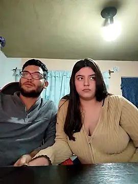 Snapshot of Carandrew chatting on 01/13/25, 03:45 Carandrew online show from 01/13/25, 03:45