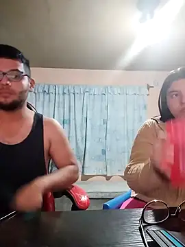 Snapshot of Carandrew chatting on 01/15/25, 04:15 Carandrew online show from 01/15/25, 04:15