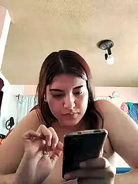 Snapshot of Carandrew chatting on 02/11/25, 05:18 Carandrew online show from 02/11/25, 05:18