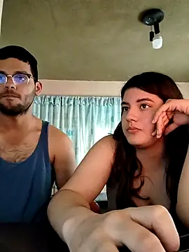 Snapshot of Carandrew chatting on 02/16/25, 01:38 Carandrew online show from 02/16/25, 01:38