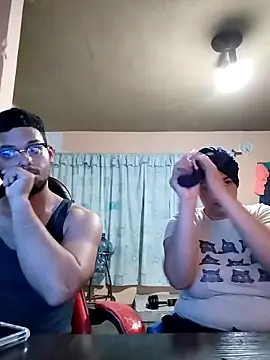 Snapshot of Carandrew chatting on 02/17/25, 04:53 Carandrew online show from 02/17/25, 04:53