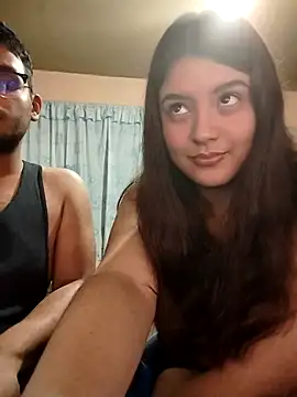 Snapshot of Carandrew chatting on 02/18/25, 04:04 Carandrew online show from 02/18/25, 04:04