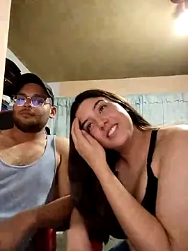 Snapshot of Carandrew chatting on 03/01/25, 04:15 Carandrew online show from 03/01/25, 04:15