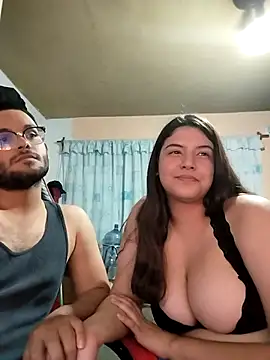 Snapshot of Carandrew chatting on 03/18/25, 03:53 Carandrew online show from 03/18/25, 03:53