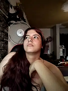 Snapshot of Carandrew chatting on 09/08/25, 03:55 Carandrew online show from 09/08/25, 03:55