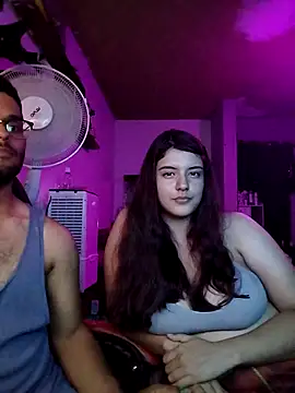 Snapshot of Carandrew chatting on 09/10/25, 04:45 Carandrew online show from 09/10/25, 04:45