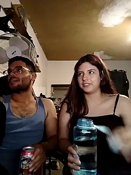 Snapshot of Carandrew chatting on 10/03/25, 04:31 Carandrew online show from 10/03/25, 04:31