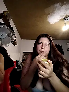 Snapshot of Carandrew chatting on 10/06/25, 03:59 Carandrew online show from 10/06/25, 03:59