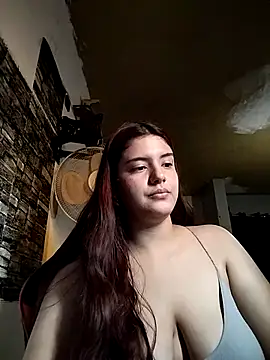 Snapshot of Carandrew chatting on 10/06/25, 04:04 Carandrew online show from 10/06/25, 04:04