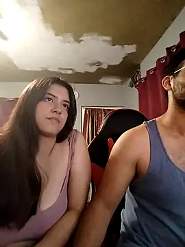 Snapshot of Carandrew chatting on 10/24/25, 04:20 Carandrew online show from 10/24/25, 04:20