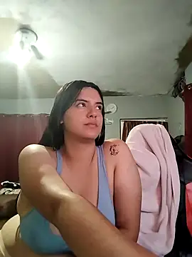 Snapshot of Carandrew chatting on 10/26/25, 04:40 Carandrew online show from 10/26/25, 04:40