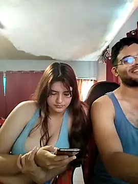 Snapshot of Carandrew chatting on 11/02/25, 03:58 Carandrew online show from 11/02/25, 03:58