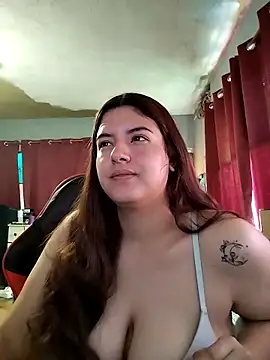 Snapshot of Carandrew chatting on 12/17/25, 02:56 Carandrew online show from 12/17/25, 02:56