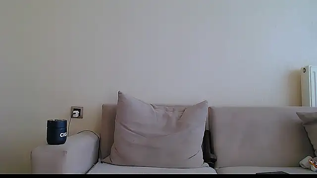 Snapshot of __QUEEN___ chatting on 09/23/25, 11:46 QUEEN online show from 09/23/25, 11:46