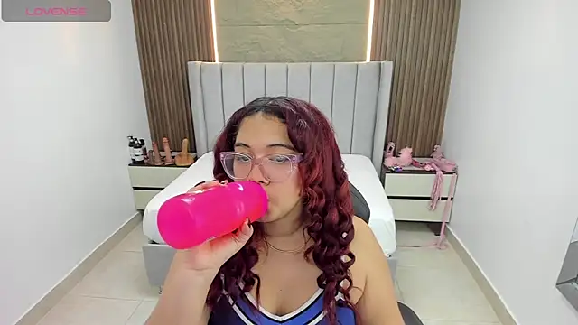 MADISON ROWAN1 online show from 05/14/26, 03:13