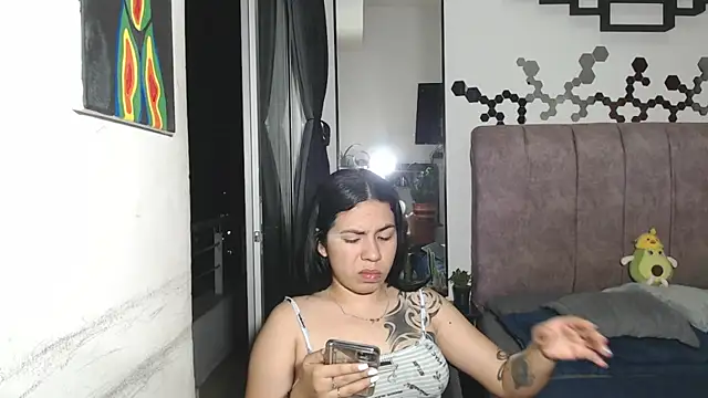 Snapshot of Liza_Thurner chatting on 02/26/25, 11:48 Liza Thurner online show from 02/26/25, 11:48