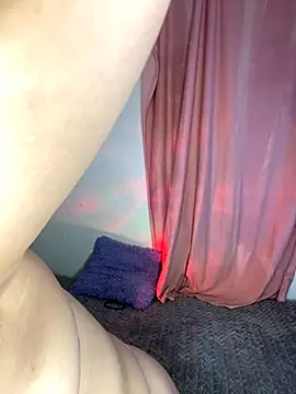 Ari Martin online show from 10/18/25, 04:26