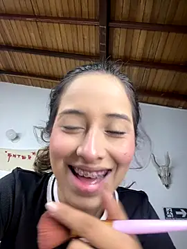 little-Emma online show from 10/08/25, 02:53