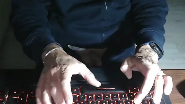 Adri gard online show from 10/28/25, 09:28