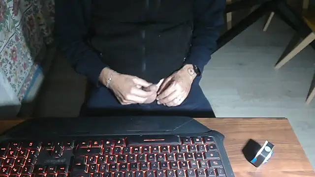 Adri gard online show from 11/10/25, 09:36