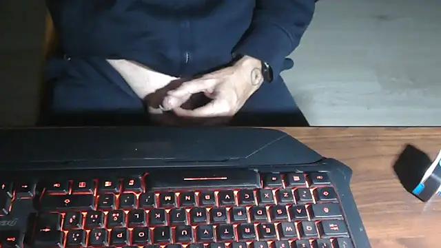 Adri gard online show from 11/17/25, 09:31