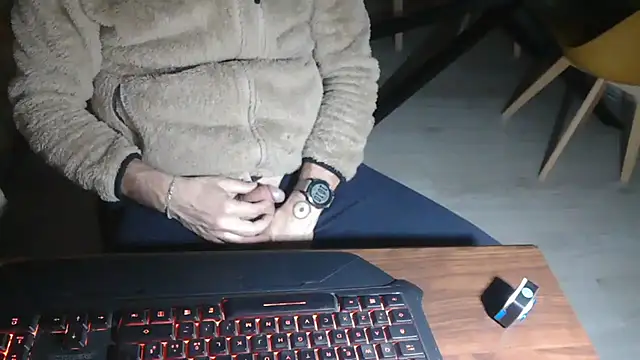 Adri gard online show from 03/06/26, 09:11