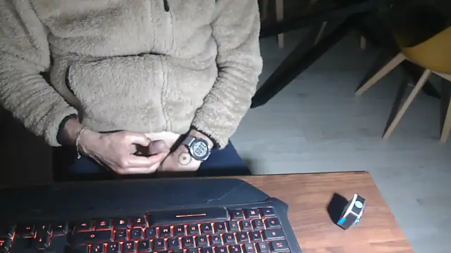 Adri gard online show from 03/25/26, 09:10