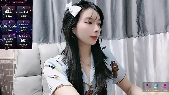 Snapshot of Nery_Asian chatting on 02/10/25, 09:36 Nery Asian online show from 02/10/25, 09:36