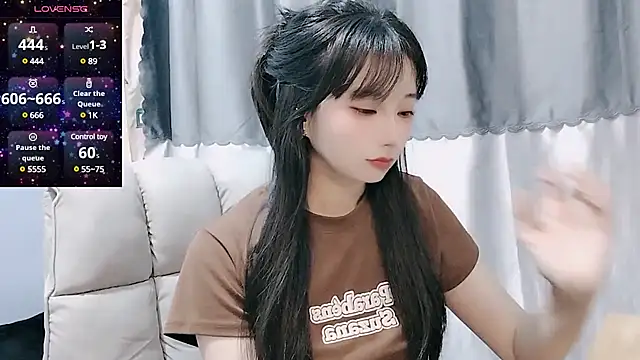 Snapshot of Nery_Asian chatting on 03/07/25, 06:02 Nery Asian online show from 03/07/25, 06:02