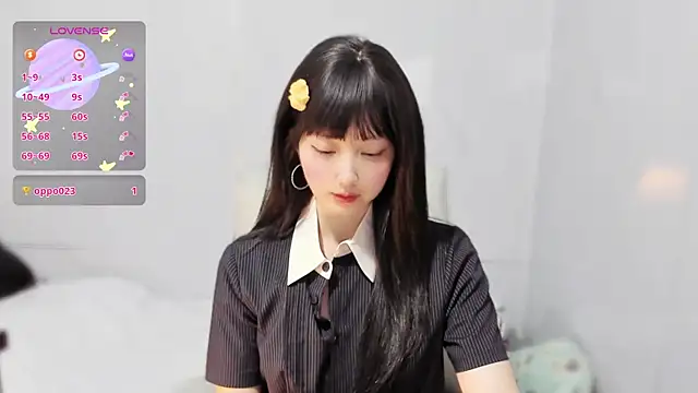 Snapshot of Nery_Asian chatting on 09/09/25, 04:23 Nery Asian online show from 09/09/25, 04:23