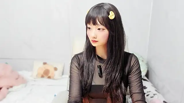 Snapshot of Nery_Asian chatting on 09/13/25, 04:01 Nery Asian online show from 09/13/25, 04:01