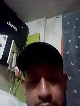 pineda1689 online show from 01/30/25, 07:39