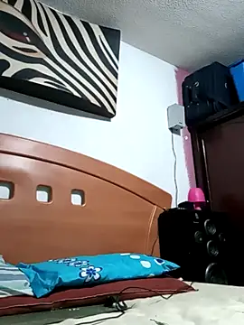 pineda1689 online show from 02/25/26, 08:24