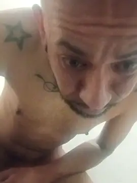 pineda1689 online show from 04/13/26, 04:56