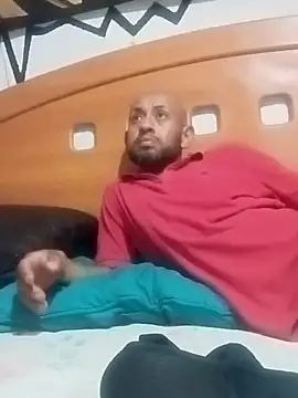 pineda1689 online show from 04/24/26, 12:13