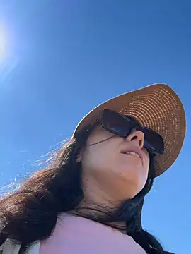 Reinacatchile online show from 02/22/26, 03:21