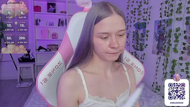 Snapshot of Milia_Parker chatting on 12/08/24, 07:54 Milia Parker online show from 12/08/24, 07:54