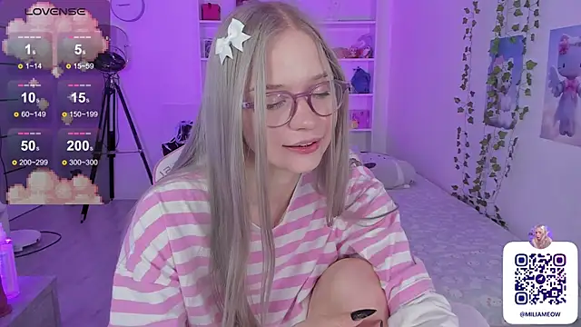 Snapshot of Milia_Parker chatting on 12/22/24, 04:28 Milia Parker online show from 12/22/24, 04:28