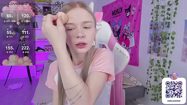 Snapshot of Milia_Parker chatting on 02/14/25, 10:25 Milia Parker online show from 02/14/25, 10:25