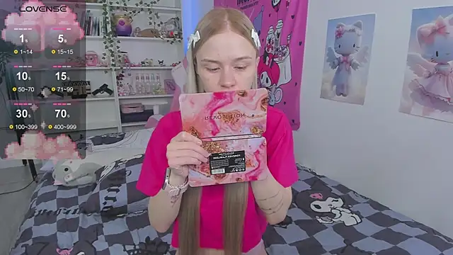 Snapshot of Milia_Parker chatting on 03/04/25, 10:38 Milia Parker online show from 03/04/25, 10:38